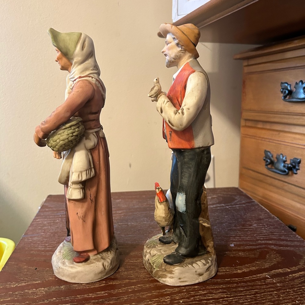 Old man and Old woman figurines